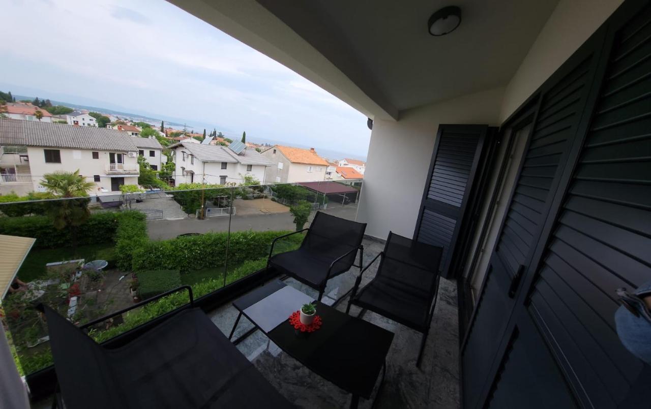 Apartmani M&L I M&J Малинска Экстерьер фото